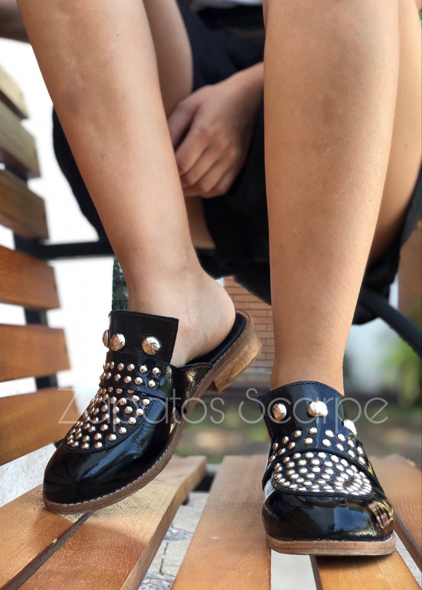 Babuchas Tachas Negro Richato